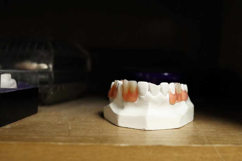 complete and partial dentures
